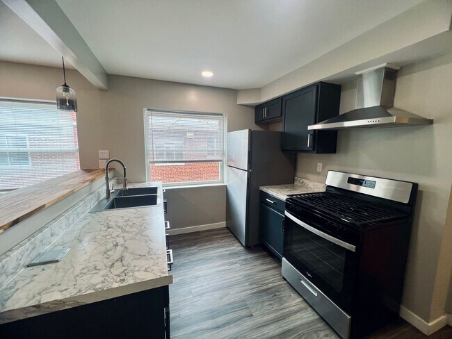 Foto del edificio - 7750 Stillwell Rd