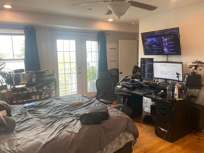 Photo - Charming 5 Bedroom-No Broker Fee Apartment