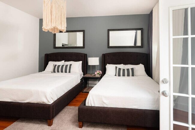 Foto del edificio - 270 Webster Ave