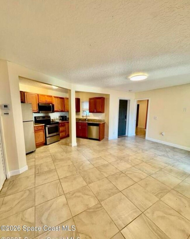 Building Photo - 1458 Guava Ave