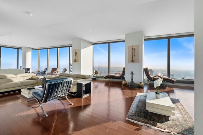 Building Photo - 60 E Monroe St