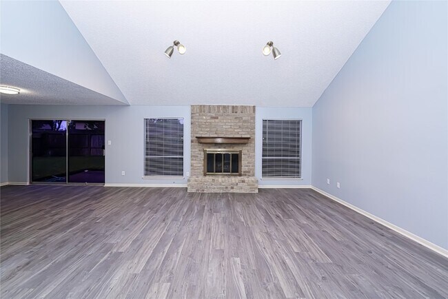 Foto del edificio - 2306 Wallingford Dr