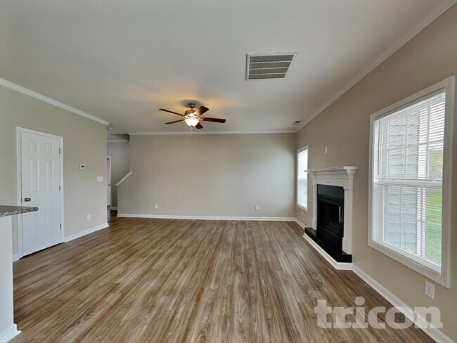 Building Photo - 239 Grovemere Ln