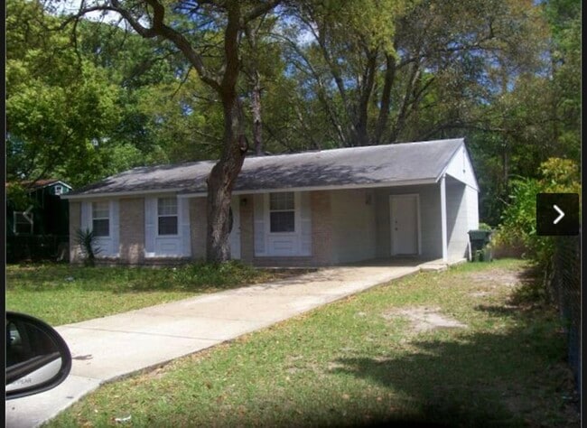 Building Photo - 137 Stafford Ave