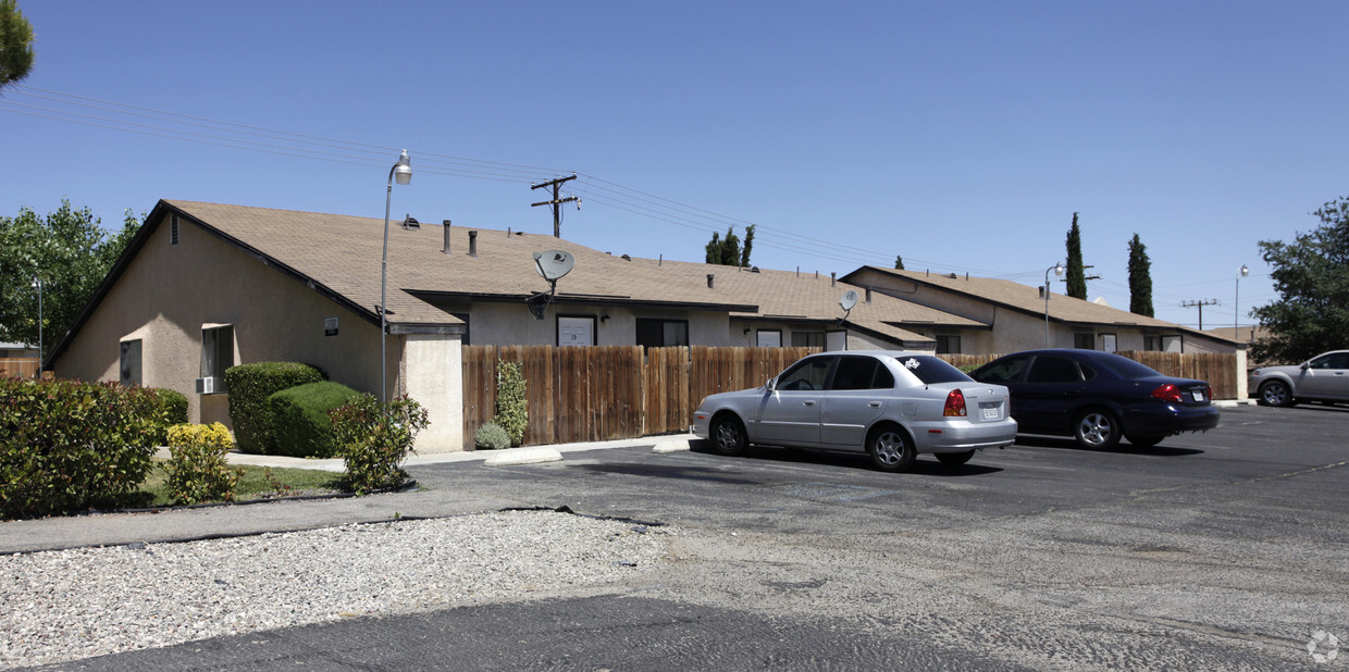 Primary Photo - River Ridge Apartments