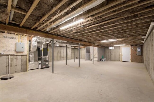 Building Photo - 94 Windrock Cir