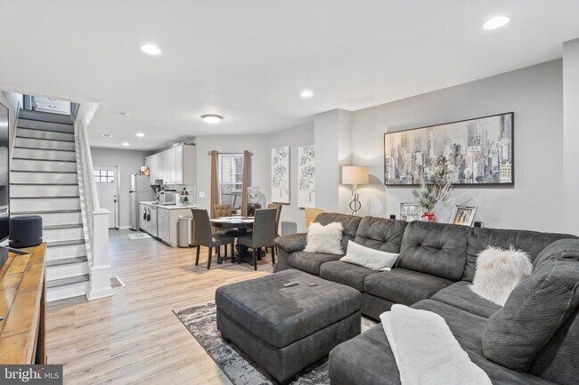 Foto del edificio - 5311 Grays Ave