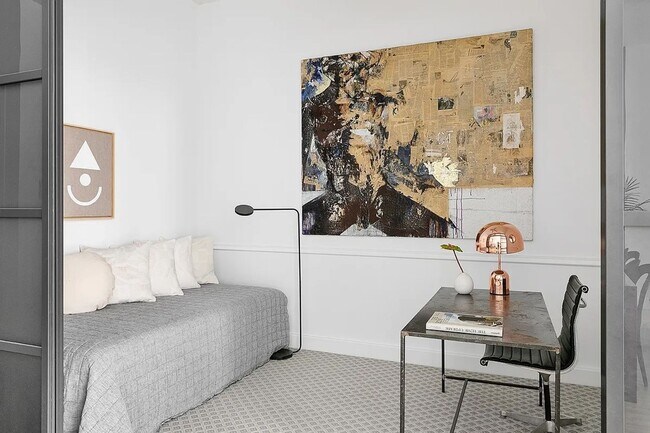 Foto del edificio - Spacious 1409sqft 1BR + Den 2BA Condo in C...