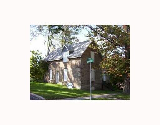 Primary Photo - 258 Vine St