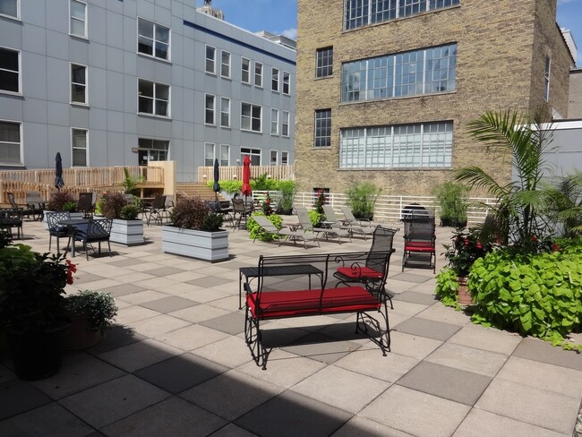 Roof Patio with Grill Use - 112 W Washington Blvd