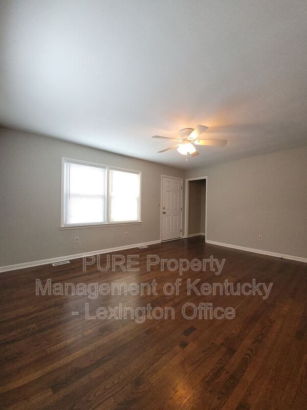 Foto del edificio - 1979 Kingtree Dr