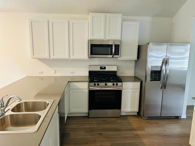 Foto del edificio - 4220 Rimrock Rose Ln