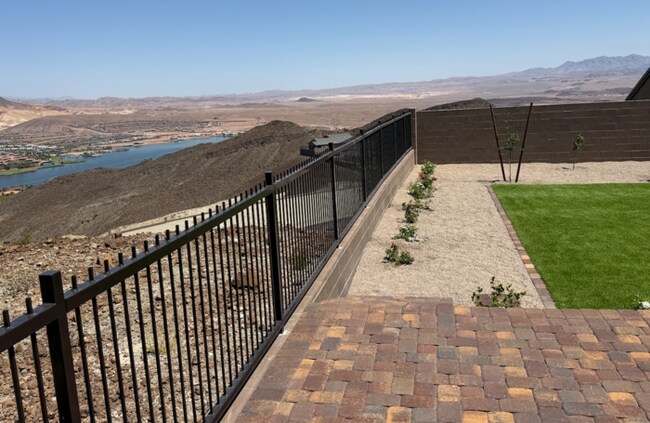 Foto del edificio - Fully Furnished 3 Bedroom Henderson Home with Full Vegas Strip and Lake Las Vegas Views