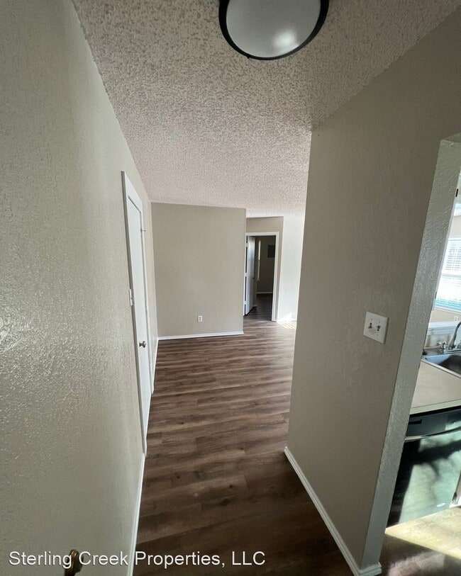 Building Photo - 2 br, 1 bath House - 8501 Vernon