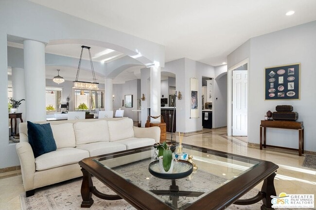 Building Photo - 47925 Via Livorno