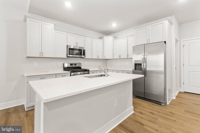 Building Photo - 508 Waters Lndg Dr