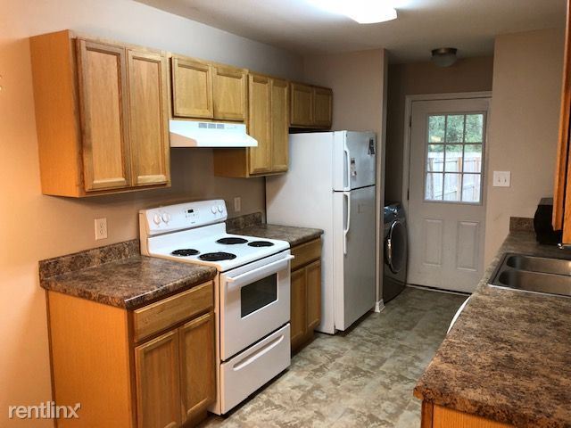 Building Photo - 3 br, 2 bath Duplex - 5415 Quail Creek Cir