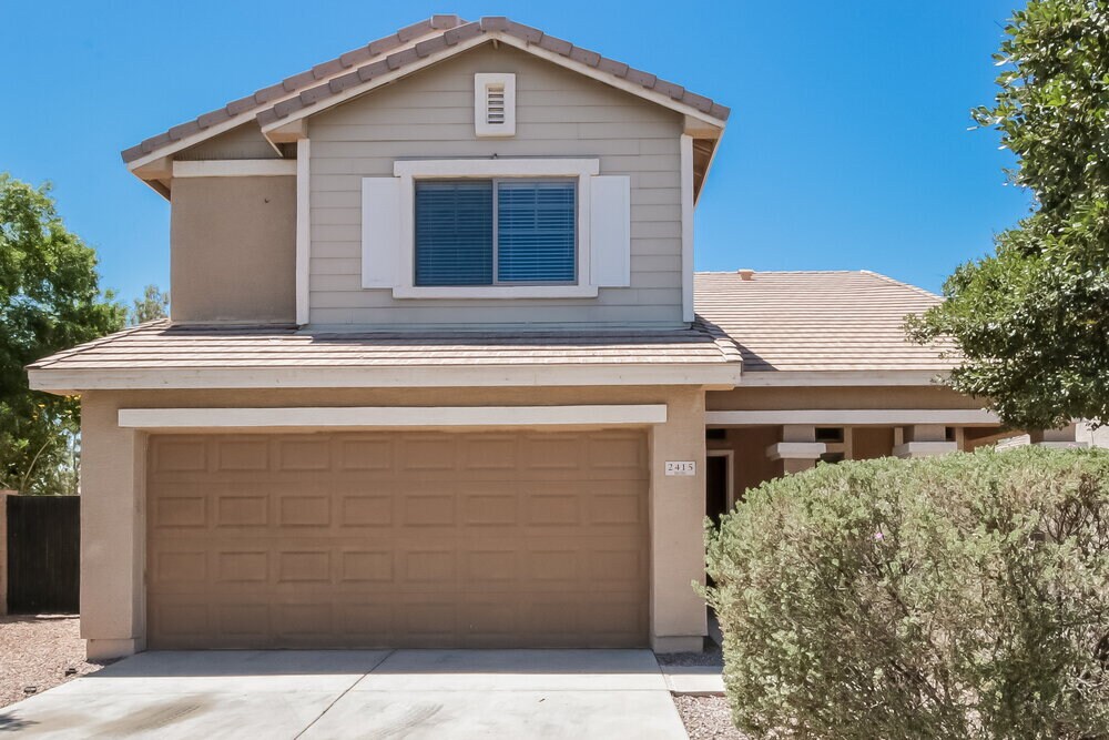 Primary Photo - 2415 W Wrangler Way