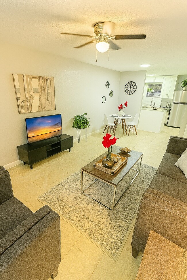 Foto del edificio - 3316 N MacGregor Way