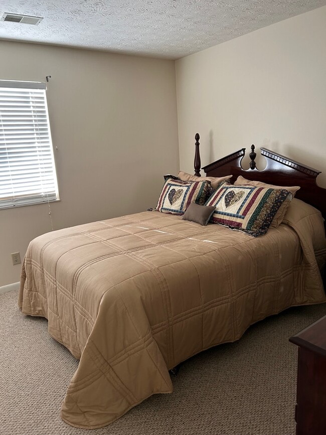 8879 Eagleview Dr Unit 3, West Chester, OH 45069 Condo for Rent in