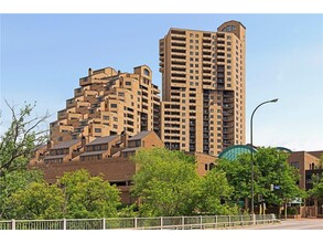 Building Photo - 110 1st Ave NE