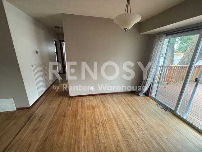 Foto del edificio - 10732 Abbott Ave S