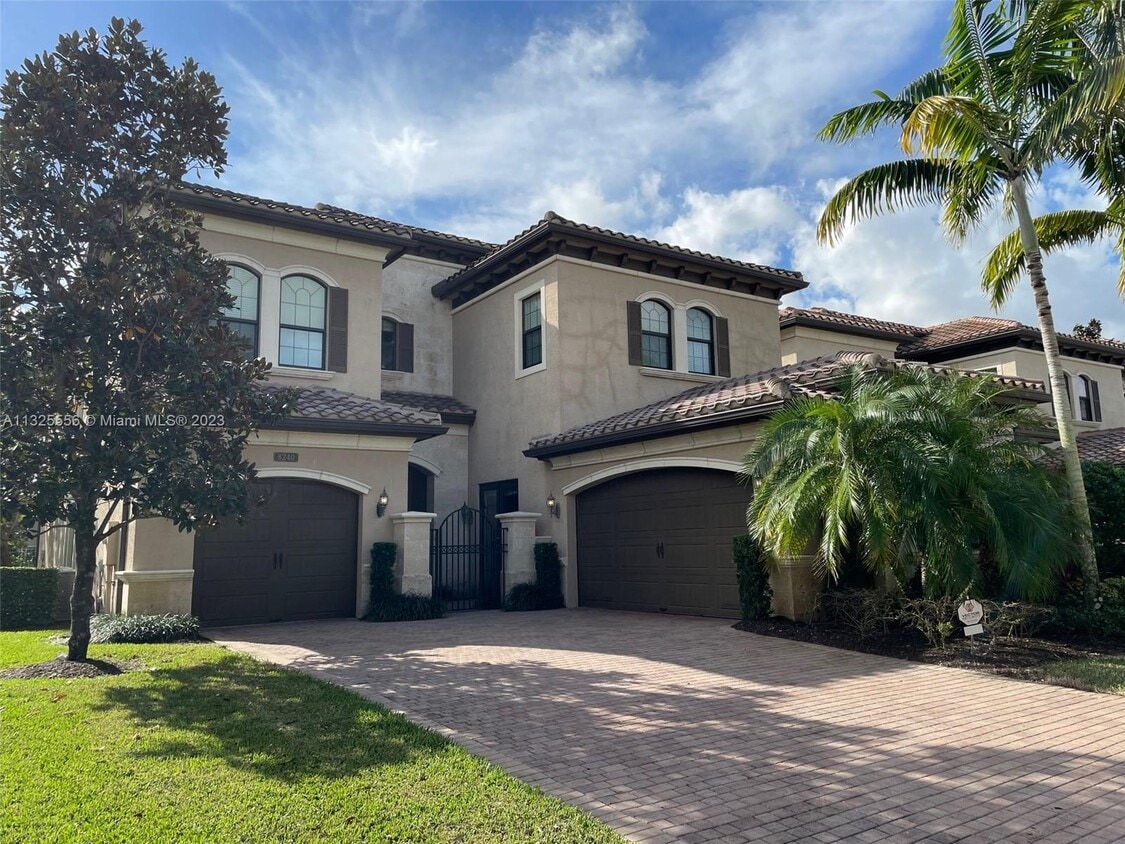 8240 Lost Creek Ln, Delray Beach, FL 33446 House for Rent in Delray