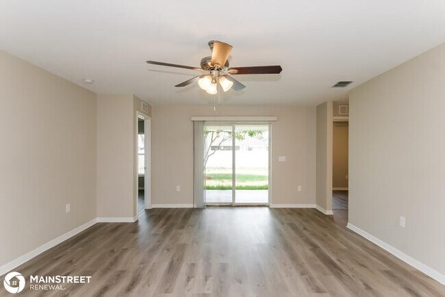Foto del edificio - 2109 Unity Village Dr, Ruskin, FL 33570