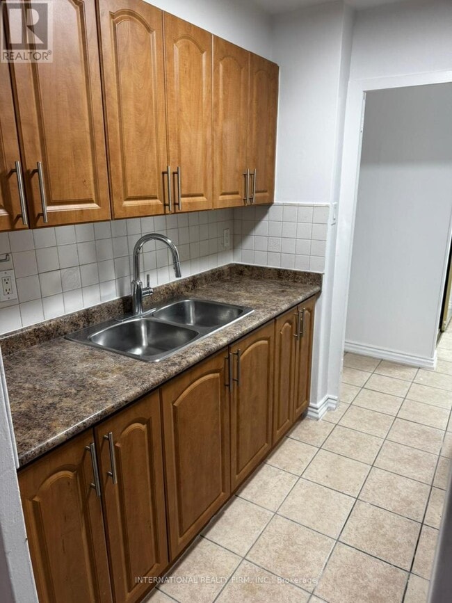 Building Photo - 1455 Lawrence Ave W