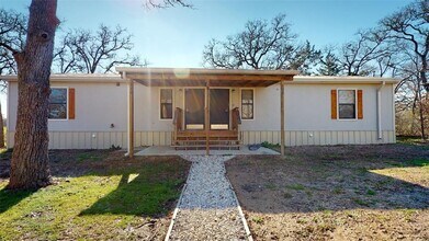 Building Photo - 5585 Straub Rd