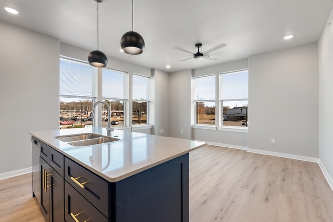 Building Photo - Centerstone Market + Lofts