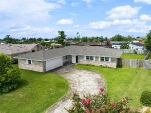 Building Photo - 2807 Gordon St