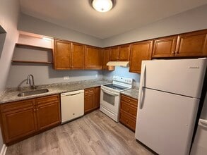 Building Photo - 12 Essex St