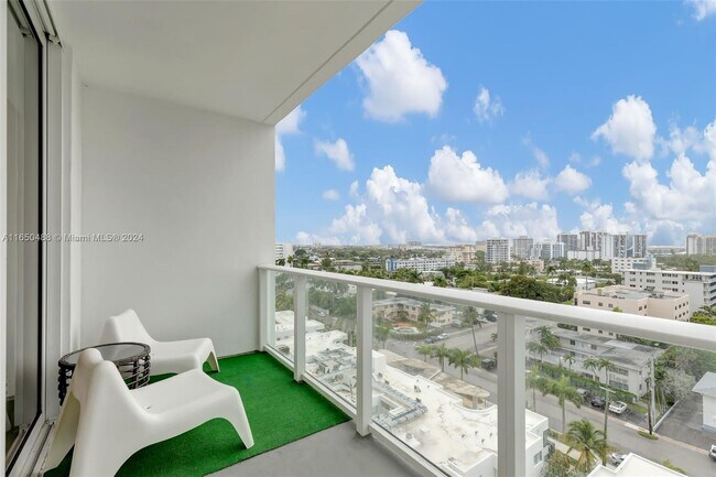 Foto del edificio - 401 N Birch Rd