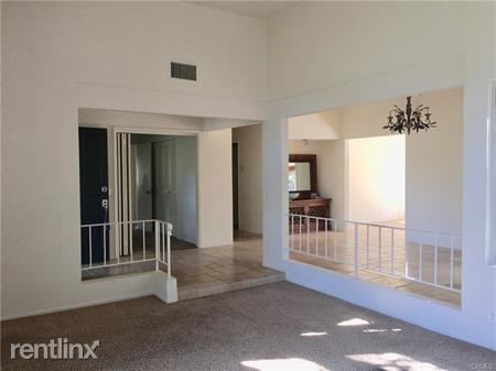 Building Photo - 4 br, 2 bath House - 23582 Lochlomond St