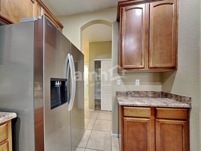 Foto del edificio - 11709 W Jefferson St