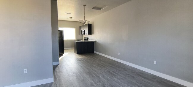 Foto del edificio - 576 W 1045 N