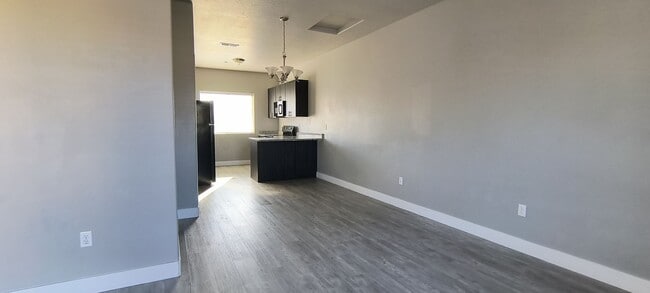 Building Photo - 576 W 1045 N