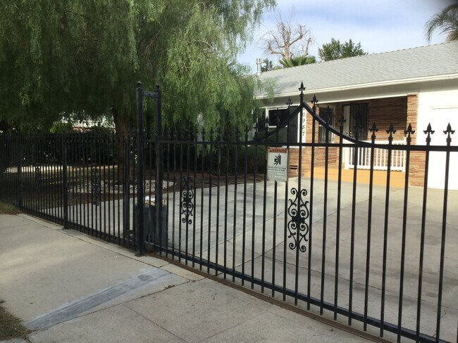 Building Photo - 20957 Community St