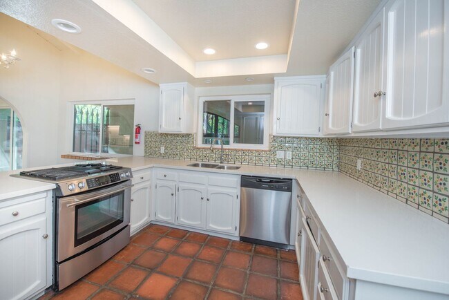 Foto del edificio - Anaheim Hills