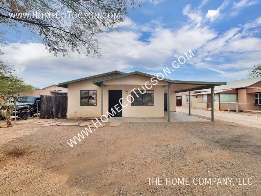 Photo - 2525 N. FAIR OAKS AVE-