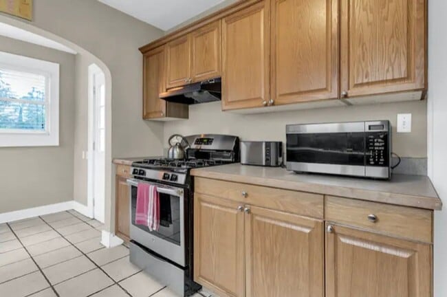 Foto del edificio - 1354 Winburn Dr