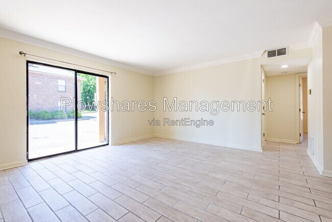 Photo - 106 East Florence Avenue Apartment