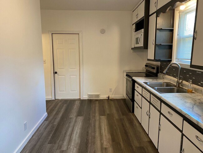 Foto del edificio - 2 Bed 1 Bath Single Family Home in Wausau