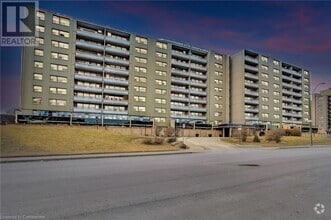 Building Photo - 15 Albright Rd