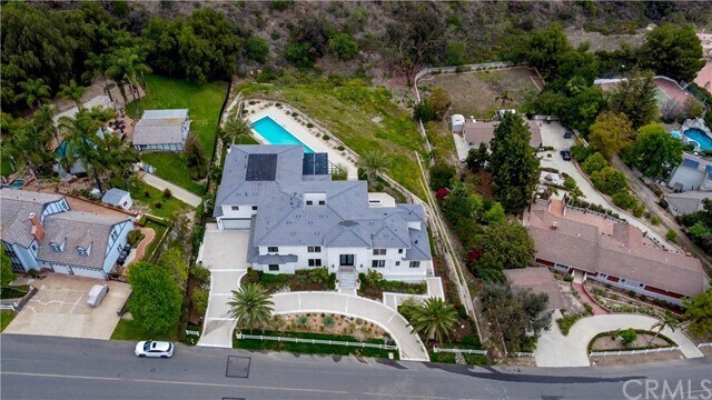 Foto del edificio - 2112 Rocky View Rd