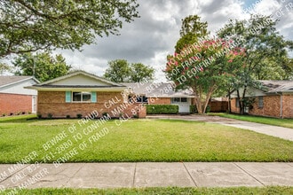 Building Photo - 525 Salem Dr