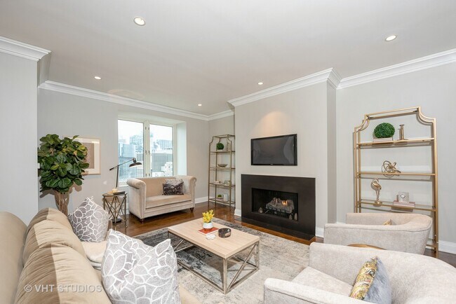 Foto del edificio - 840 N Lake Shore Dr