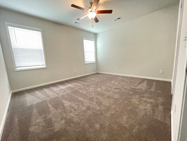 Building Photo - 8185 McCormick St