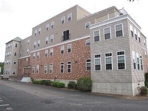 Building Photo - 87 Franklin St